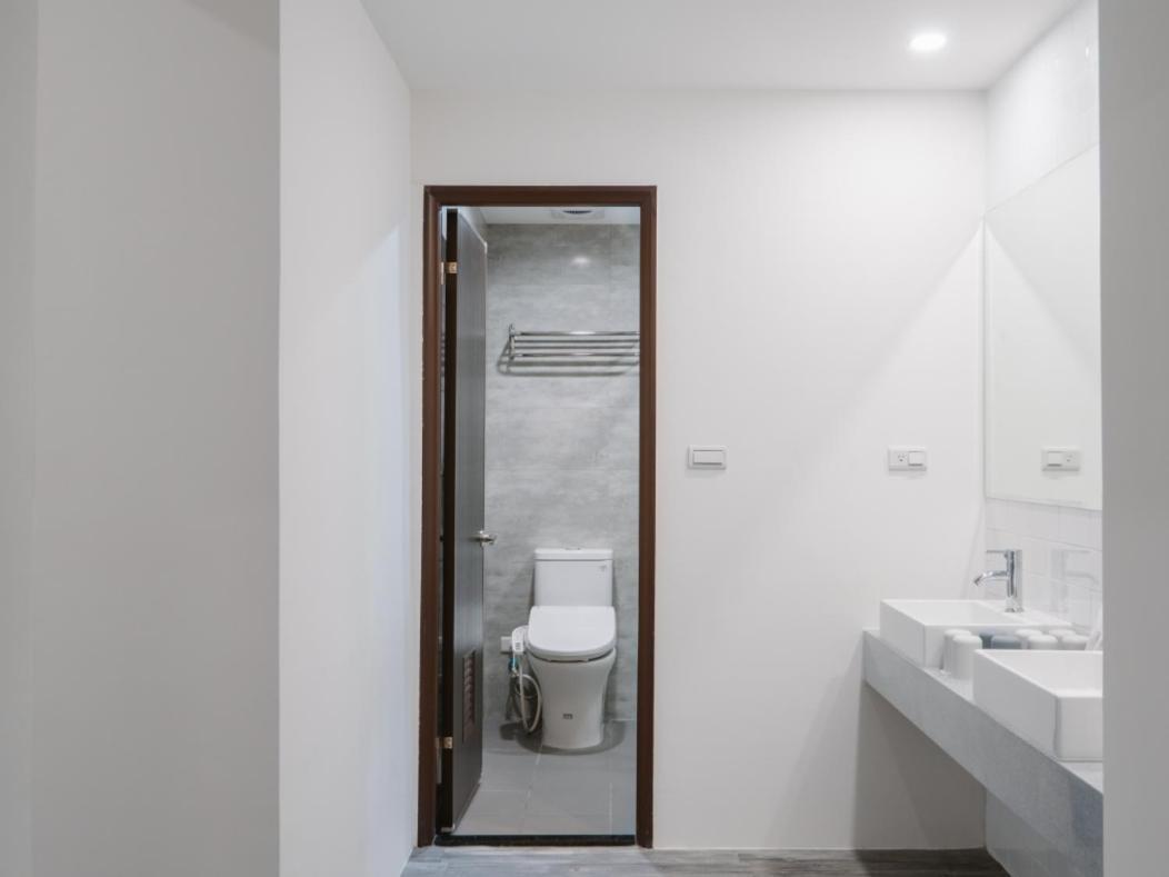 W11 Inn Taipei Extérieur photo
